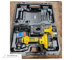 DeWalt 18V Cordless DC550 CutOut Tool, 2 Batteries, Charger & Kit Box